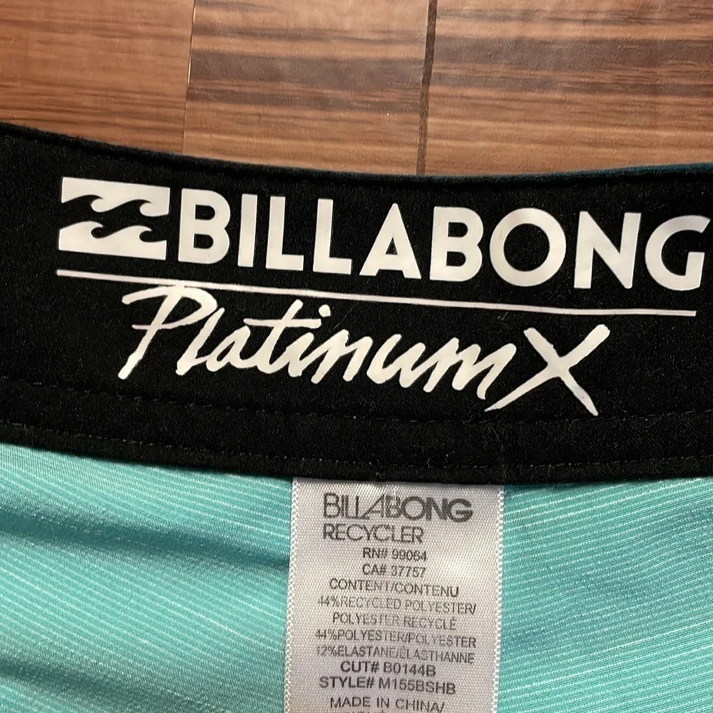 BILLABONG Platinum X Board Shorts Size 34